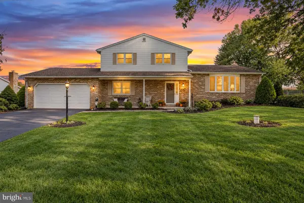 219 Westview Dr, MECHANICSBURG, PA 17055