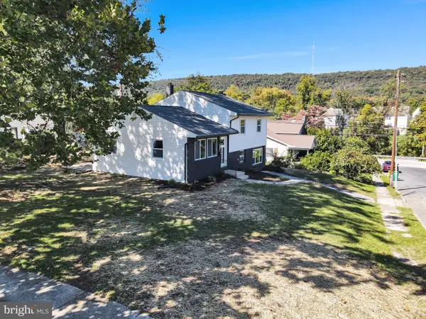 363 Raymond Rd, ENOLA, PA 17025