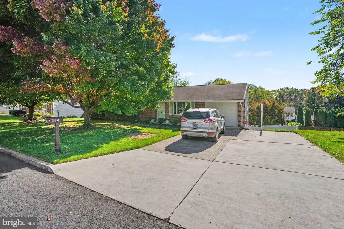 612 Park Hills Dr, Mechanicsburg, PA 17055 - #1