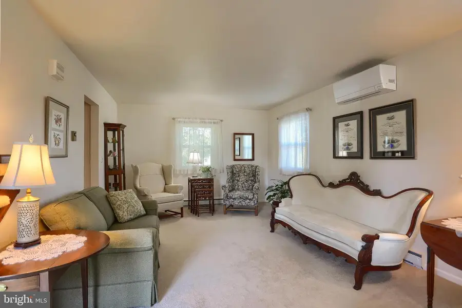 1912 Esther Dr, Carlisle, PA 17013 - #2