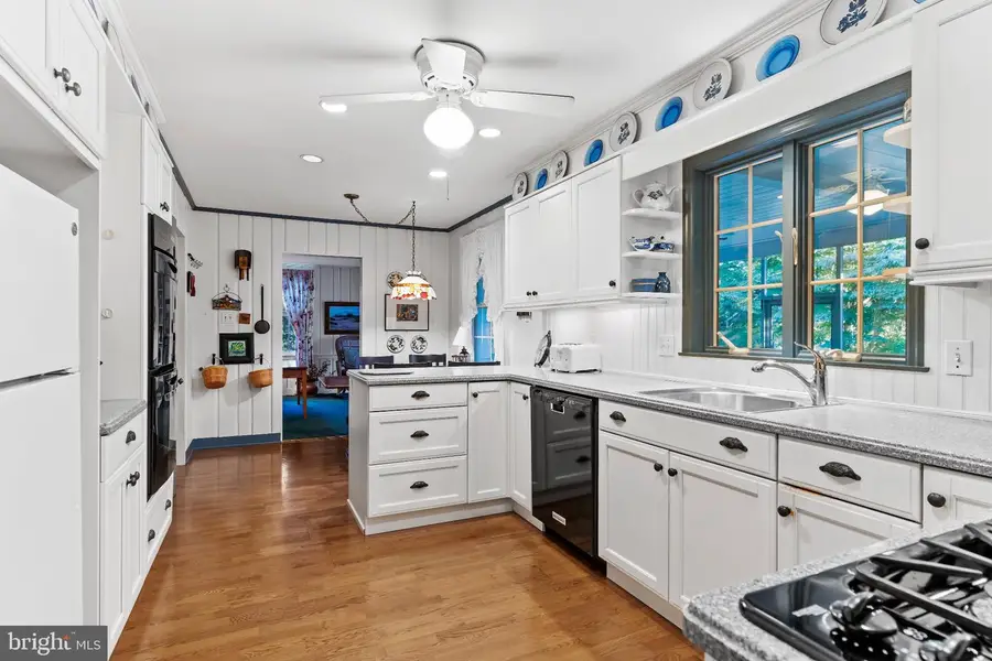 1819 High St, Camp Hill, PA 17011 - #2