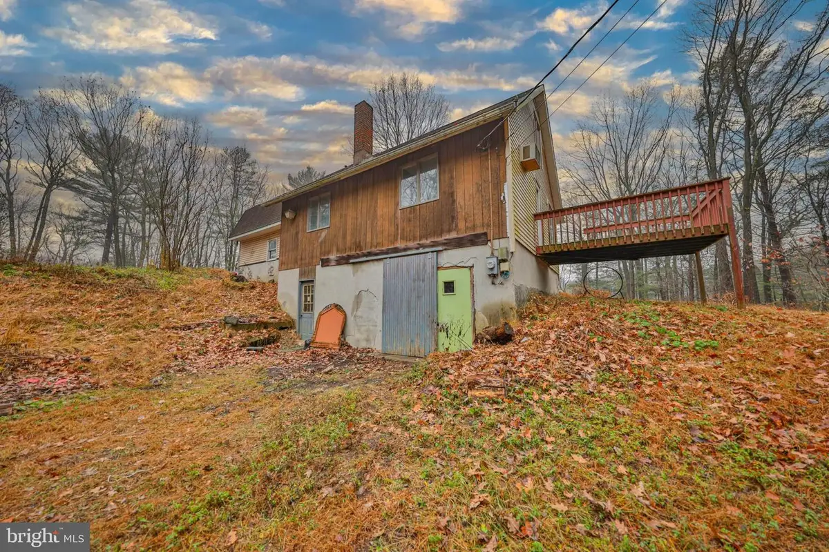 355 Hickory Rd, Palmerton, PA 18071 - Image #1
