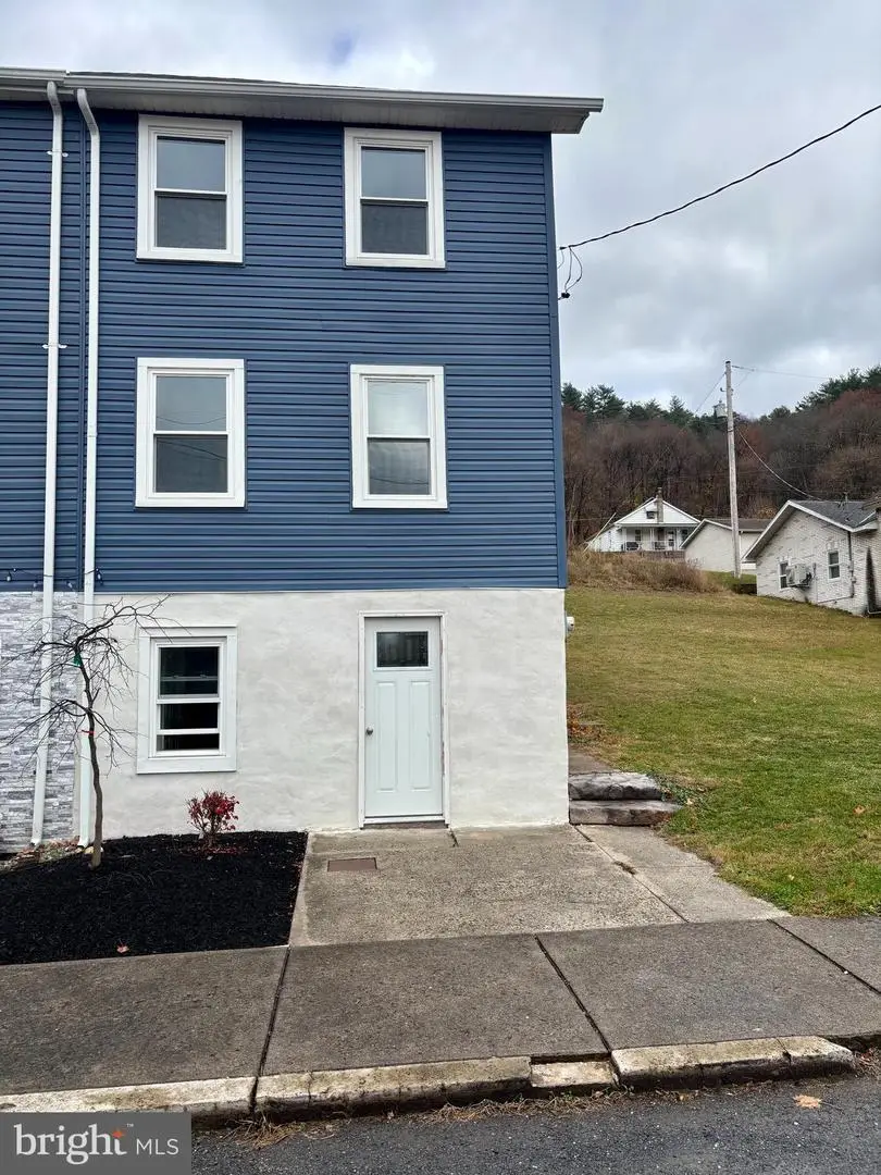 253 Main St, Parryville, PA 18244 - Image #2