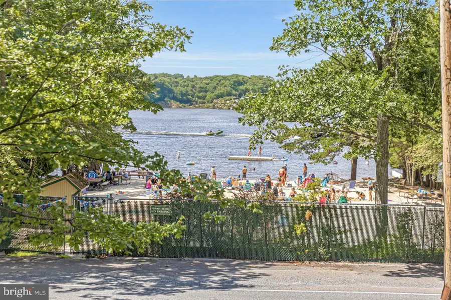 151 S Lake Dr, Lake Harmony, PA 18624 - Image #3