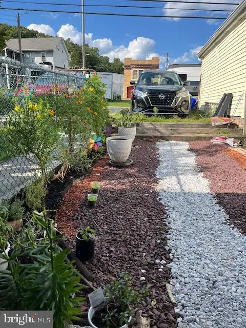 336 South Ave, JIM THORPE, PA 18229