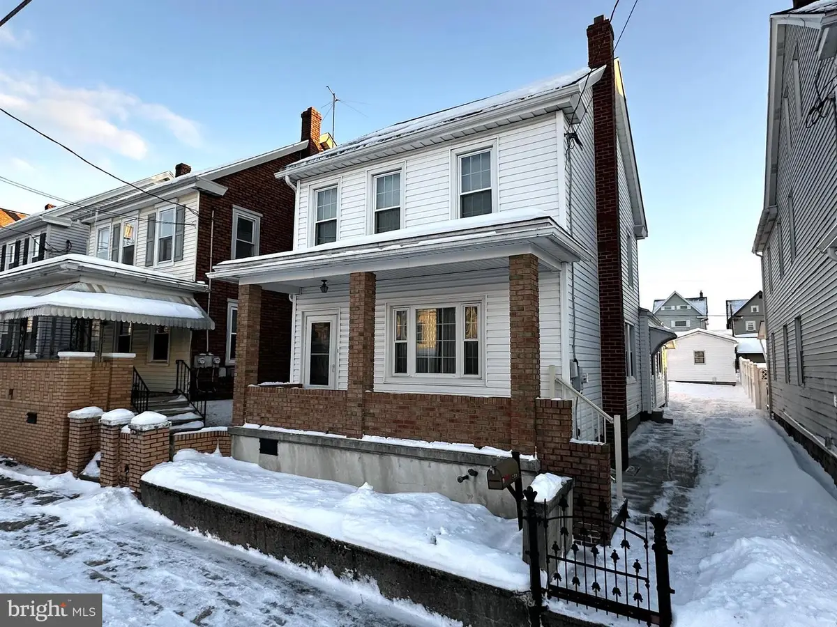 239 E Hazard St, Summit Hill, PA 18250 - Image #1