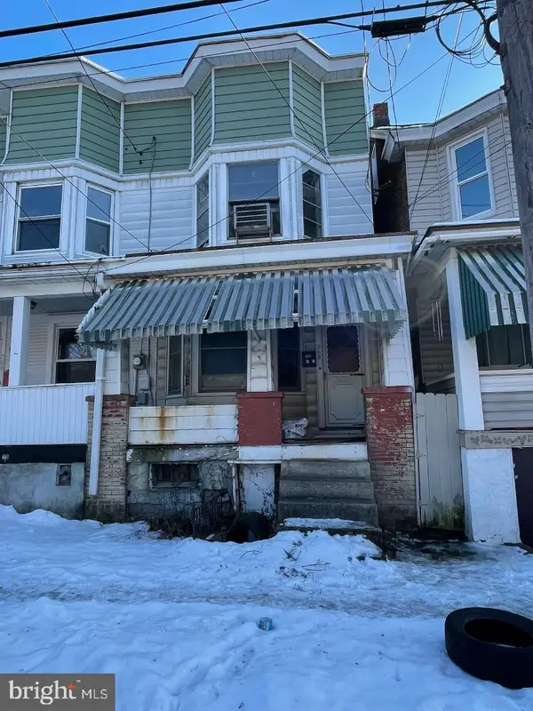 368 W Bertsch St, LANSFORD, PA 18232