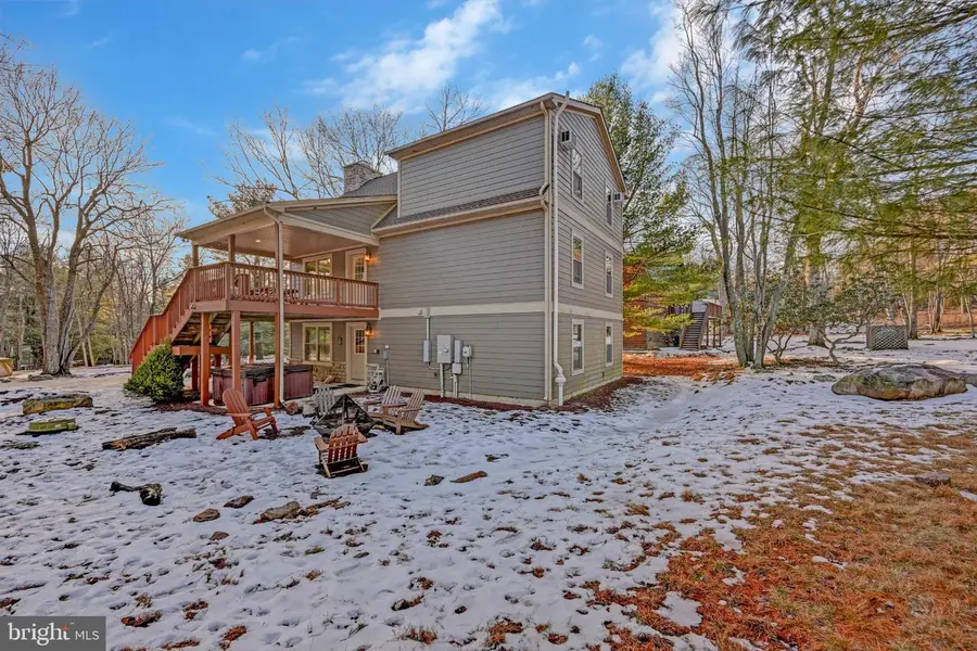 136 Pineknoll Dr, Lake Harmony, PA 18624 - #2