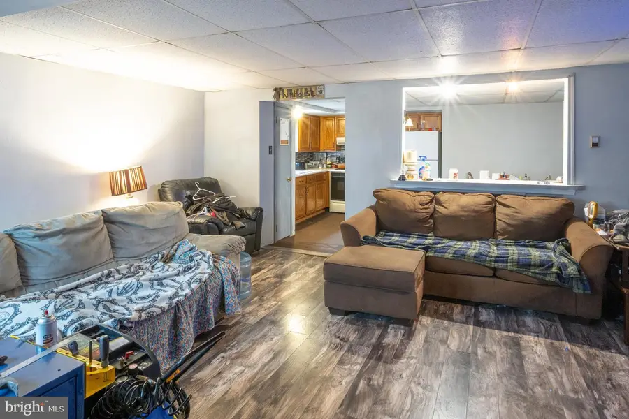 136 E Garibaldi Ave, Nesquehoning, PA 18240 - #3