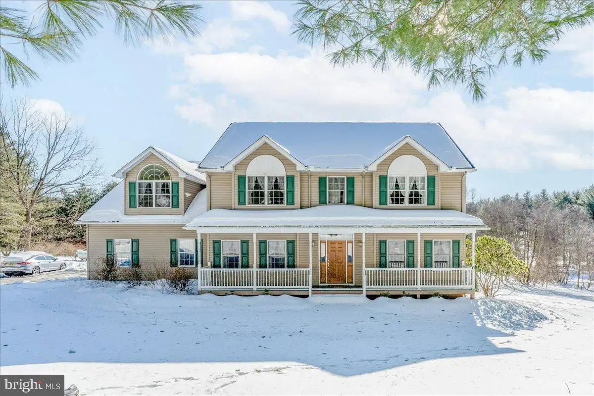 410 Maxine Dr, Lehighton, PA 18235 - #1