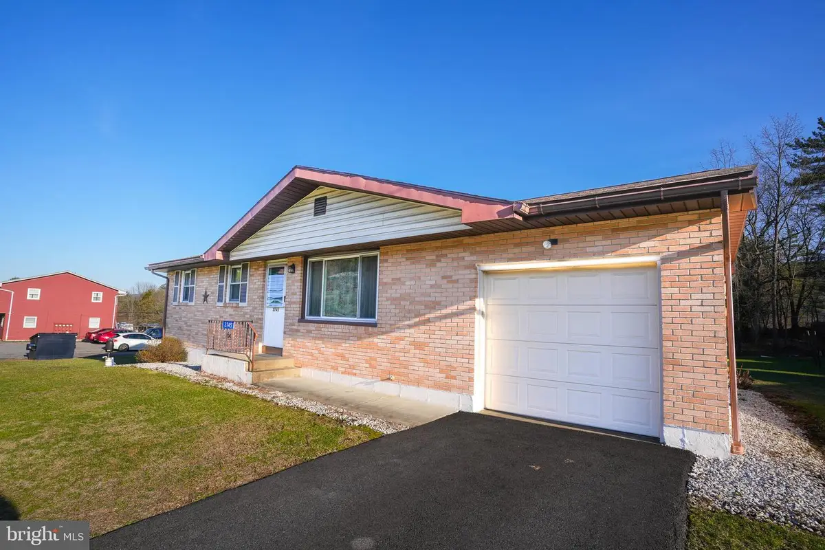 3745 Fireline Rd, Palmerton, PA 18071 - #1