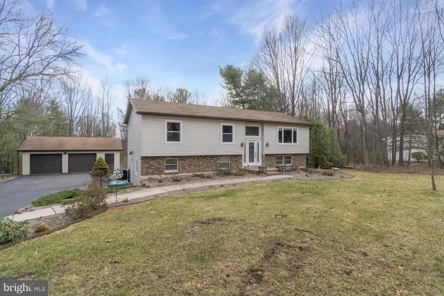 240 Horseshoe Dr, Palmerton, PA 18071 - #2