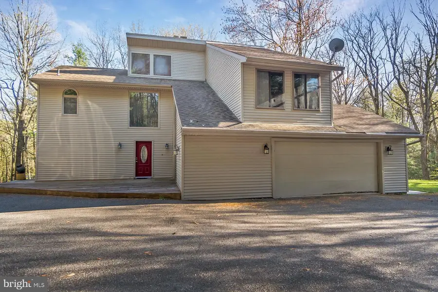 560 Forest Dr, Palmerton, PA 18071 - #2