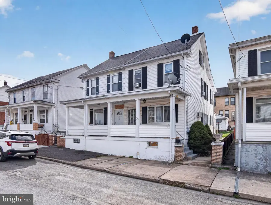 143 W Fell St, Summit Hill, PA 18250 - #2