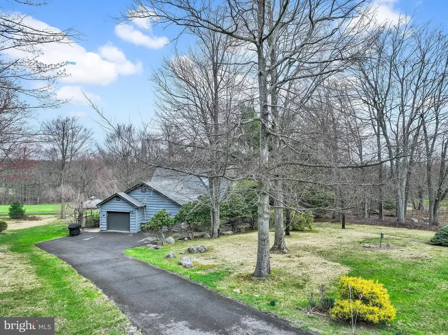 33 Rock Ridge Rd, Lake Harmony, PA 18624 - #3