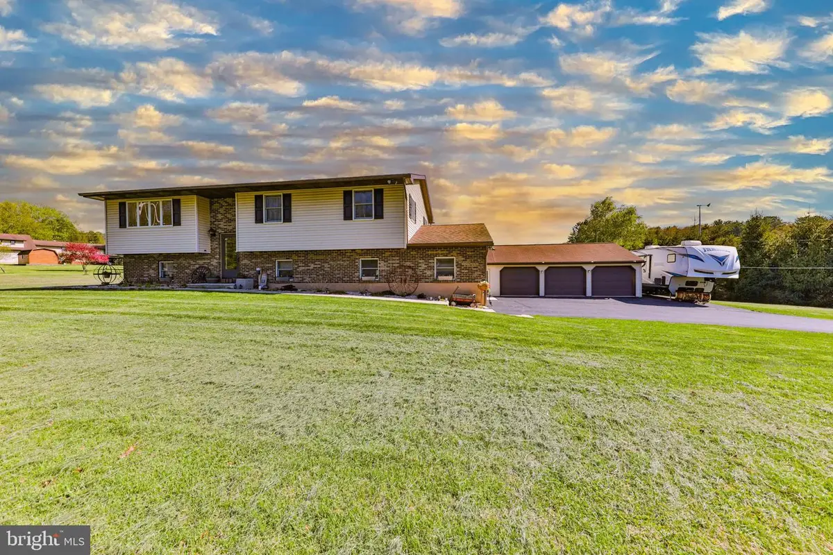 1040 W Stagecoach Rd, Lehighton, PA 18235 - #1