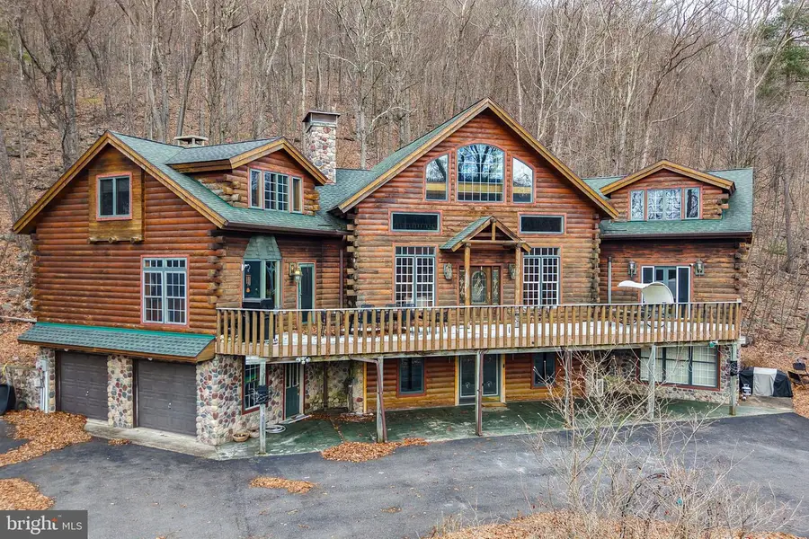 493 Lake Dr, Nesquehoning, PA 18240 - #2