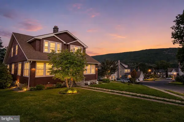 930 3rd St, PALMERTON, PA 18071