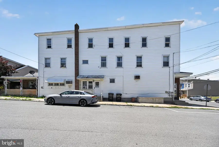 200-202 W Bertsch St, Lansford, PA 18232 - #2