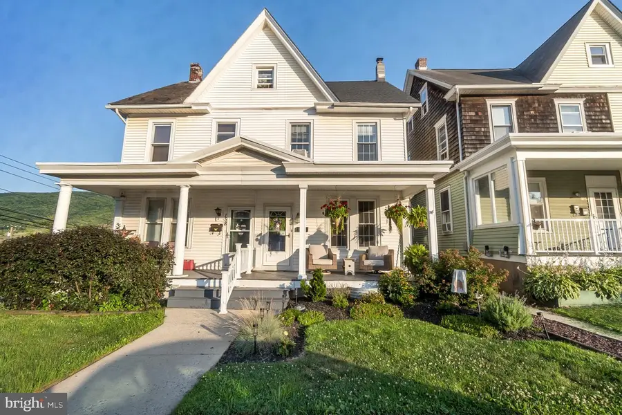 156 Lafayette Ave, Palmerton, PA 18071 - #2