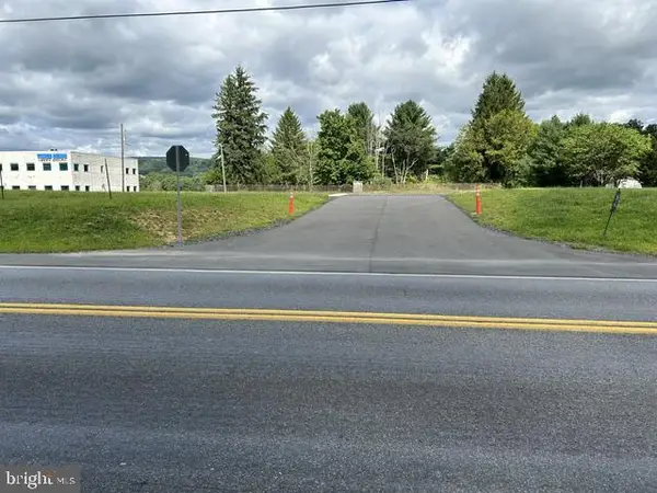 516 W Blakeslee Boulevard Dr W, LEHIGHTON, PA 18235