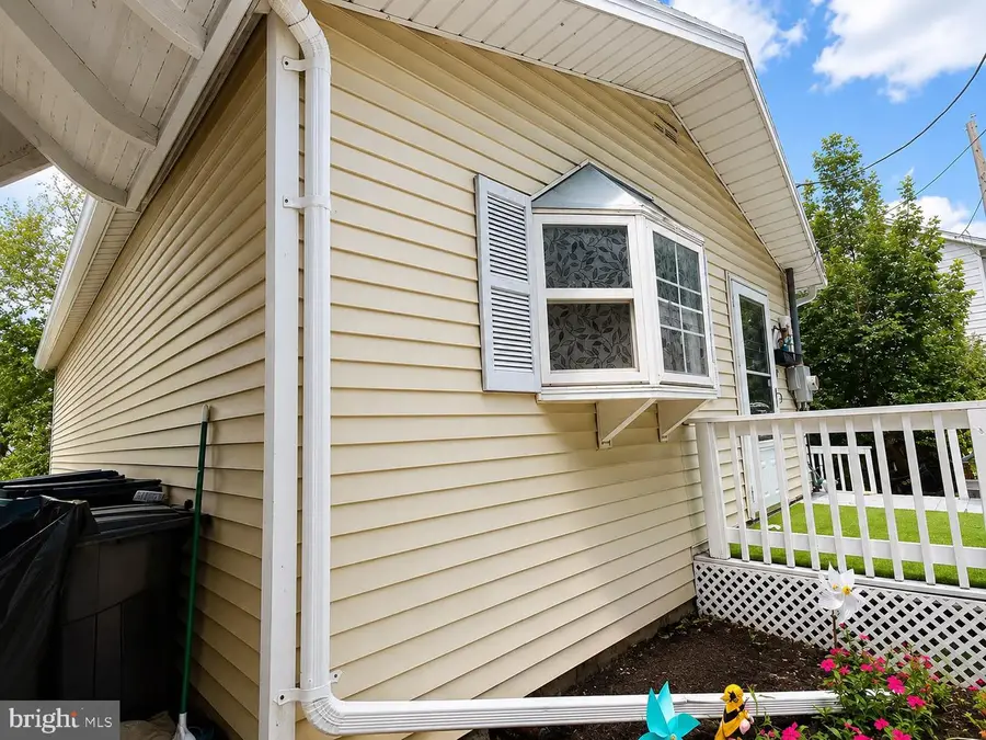 331 W Water St, Lansford, PA 18232 - #2