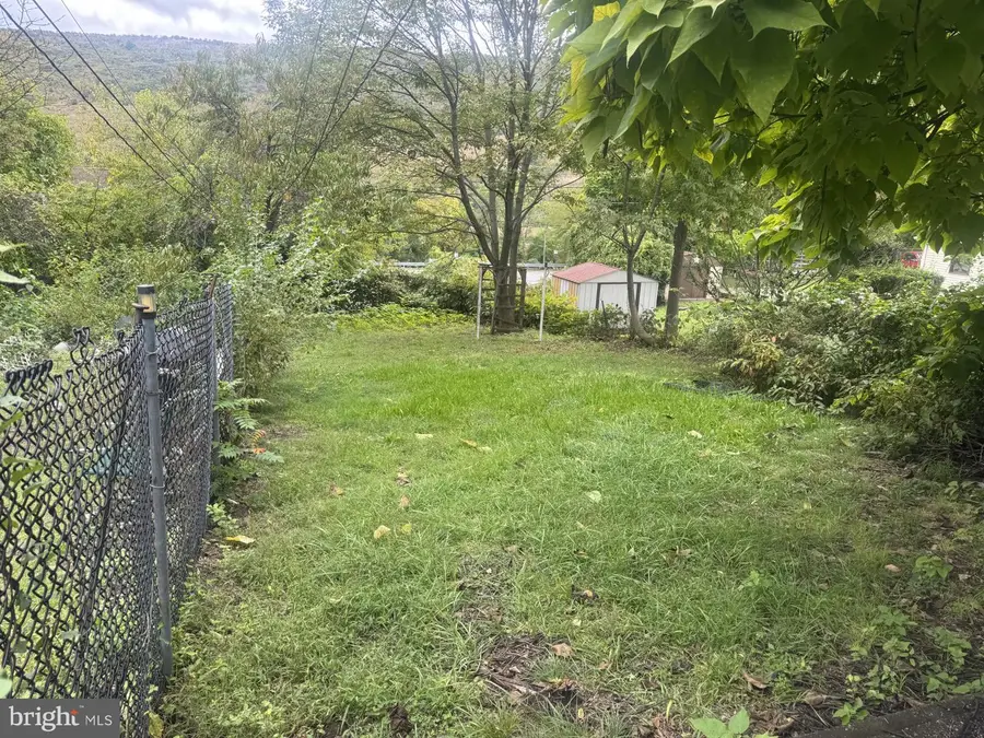 932 Edgemont Ave, Palmerton, PA 18071 - #3