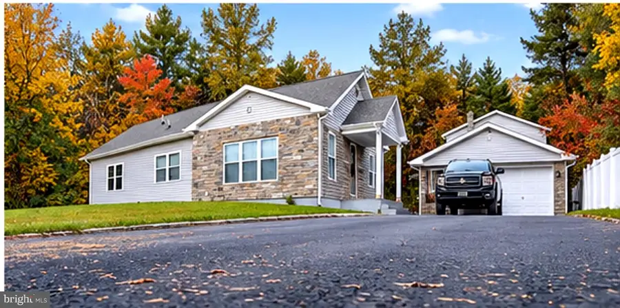 601 Fireline Rd, Palmerton, PA 18071 - #3