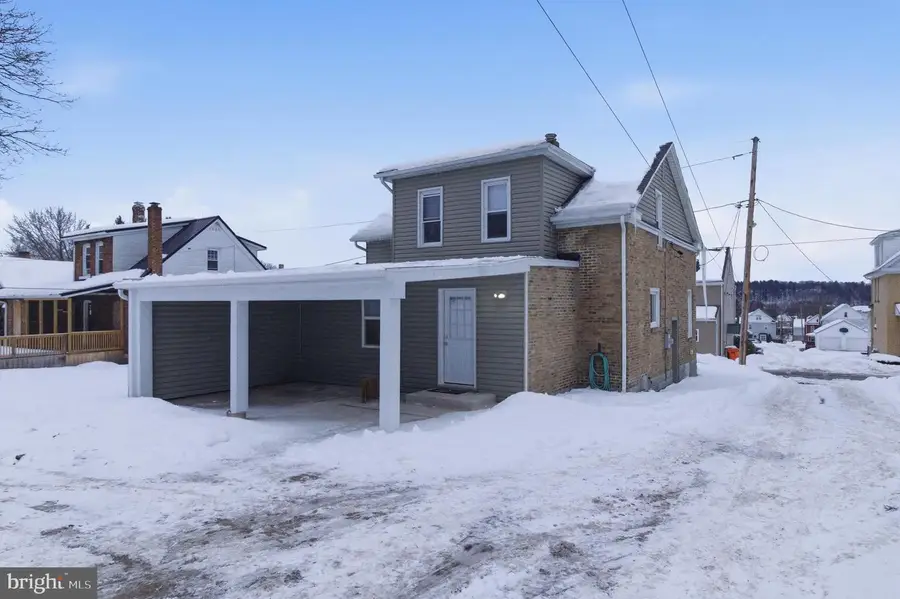 324 W 6th Ave, Clearfield, PA 16830 - #2