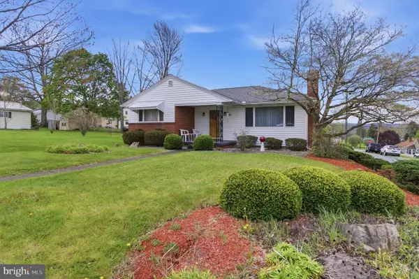 684 Powell St, HAWK RUN, PA 16840