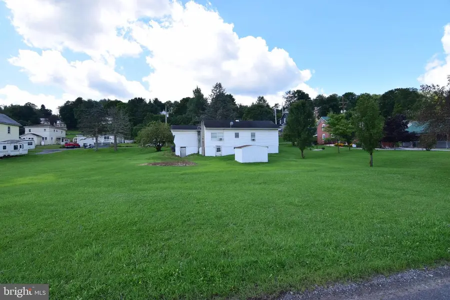 728 Laura St, Philipsburg, PA 16866 - #2