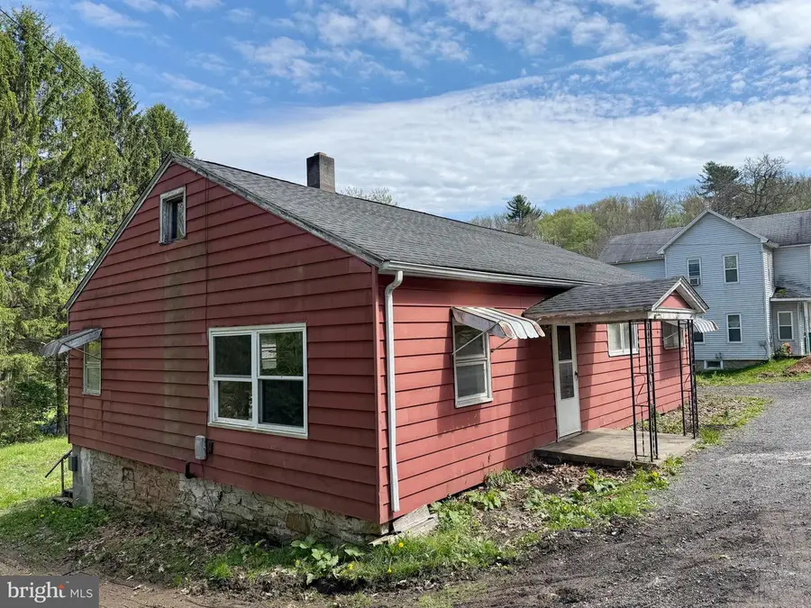913 Cooper Ave, Grassflat, PA 16839 - #3