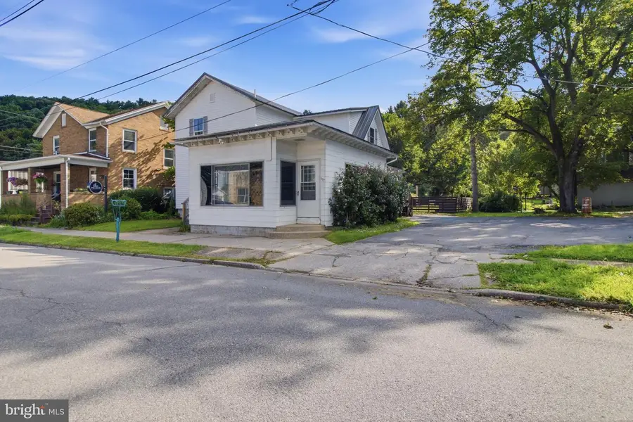 107 N 4th St, Clearfield, PA 16830 - #3