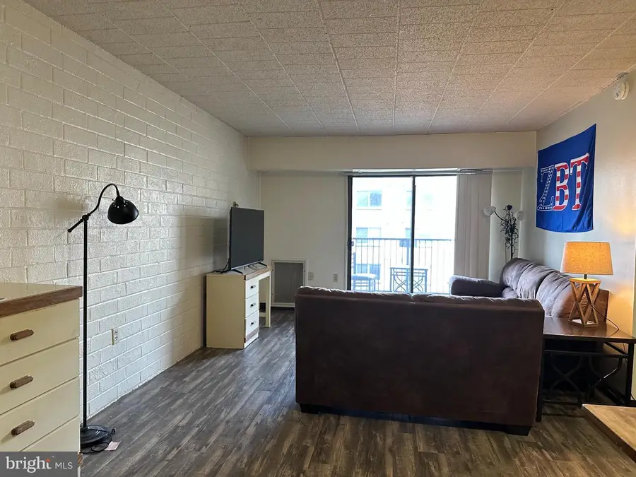 456 E Beaver Ave #505, State College, PA 16801 - Image #2