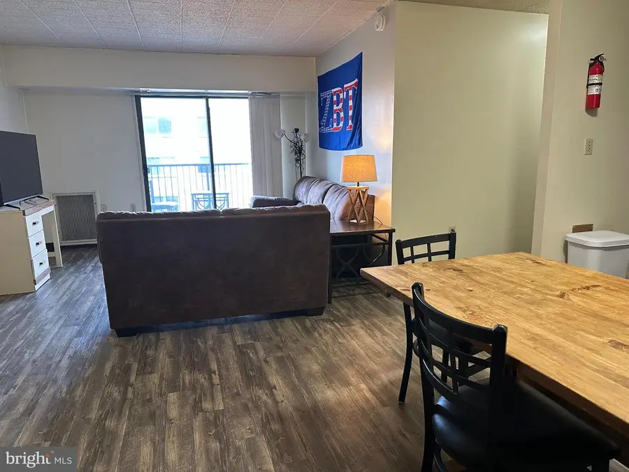 456 E Beaver Ave #505, State College, PA 16801 - Image #3