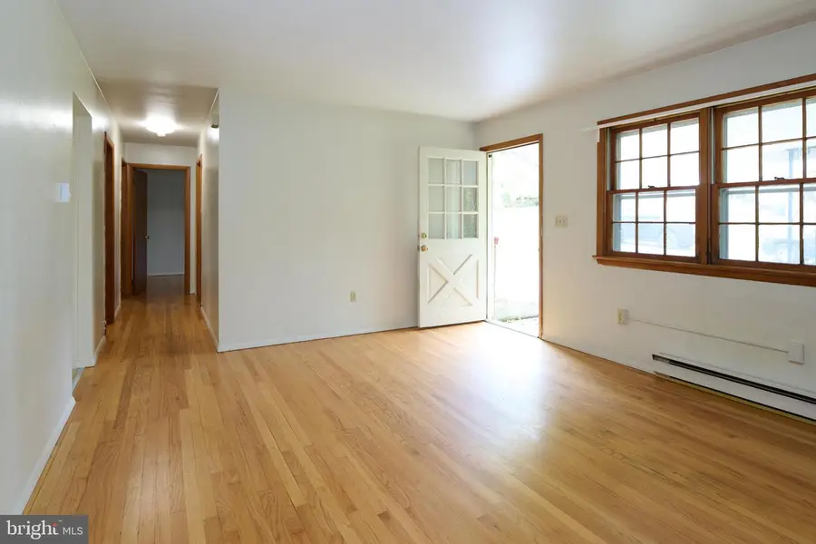 111 Edith St, State College, PA 16803 - Image #3