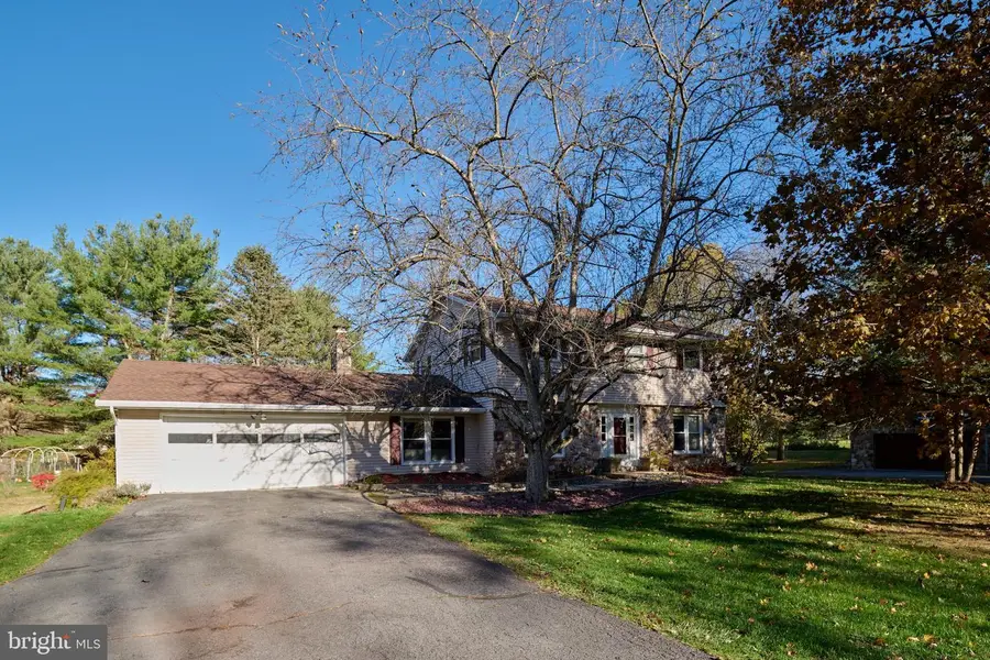 24 Wilts Ln, State College, PA 16803 - Image #2