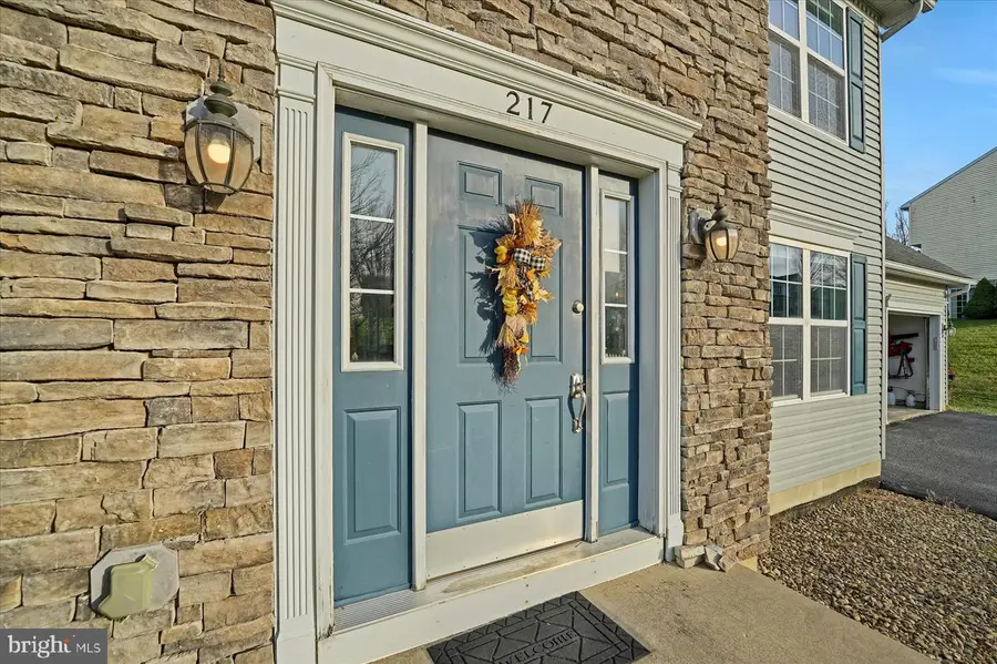 217 Washington Ave, Bellefonte, PA 16823 - Image #2