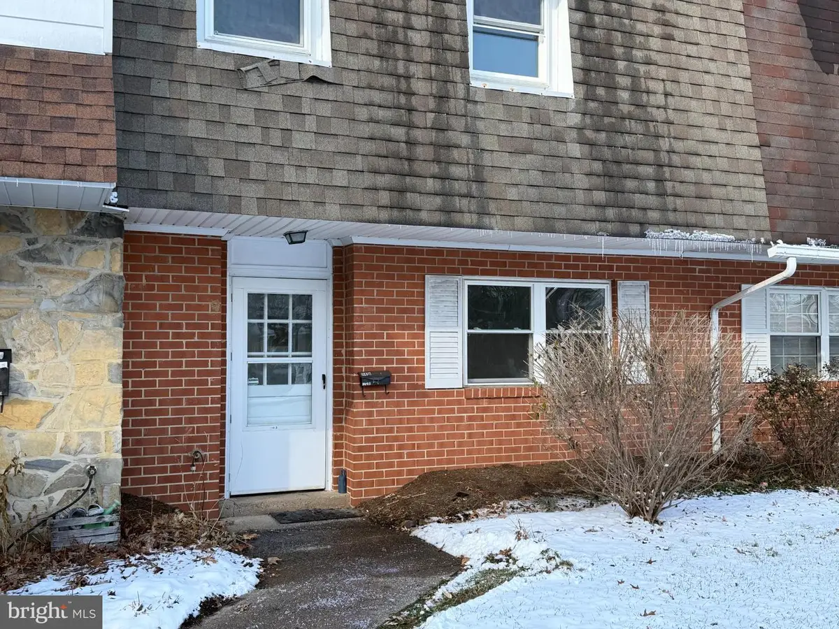 1141 W Aaron Dr #d, State College, PA 16803 - Image #1
