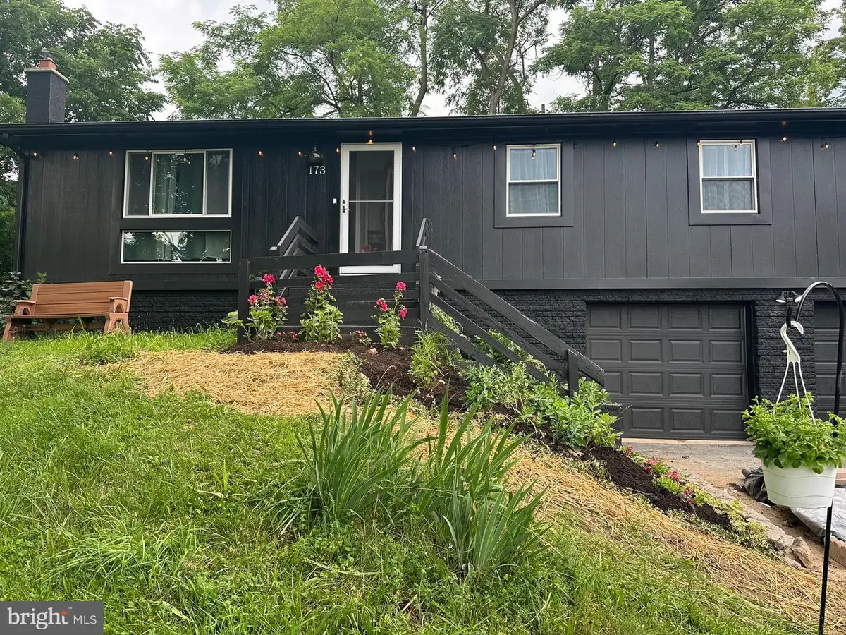 173 Dale St, Lemont, PA 16851 - Image #1