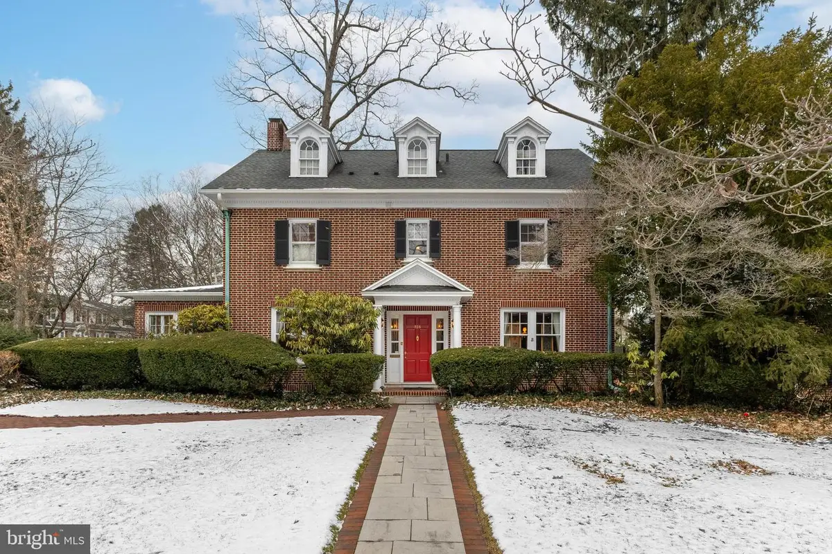 305 E Hamilton Ave, State College, PA 16801 - #1