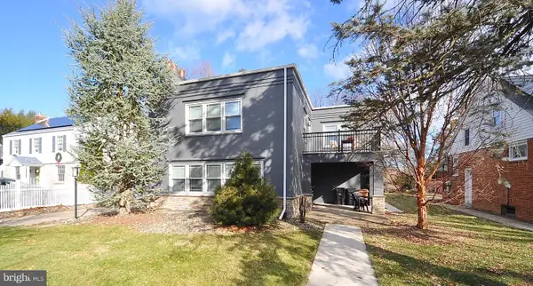 1215 Old Boalsburg Rd, STATE COLLEGE, PA 16801