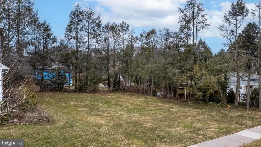 253 E Mccormick Ave, State College, PA 16801 - Image #3