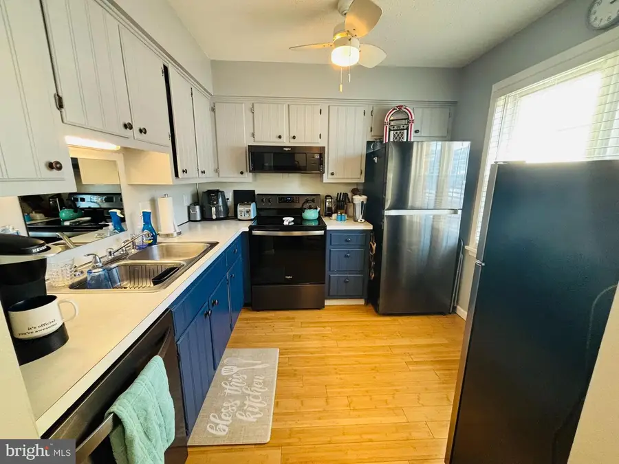 418 Gerald St, State College, PA 16801 - Image #3