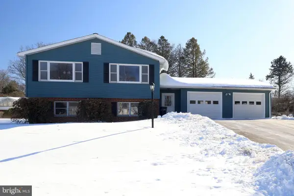 1036 Karmel St, BOALSBURG, PA 16827