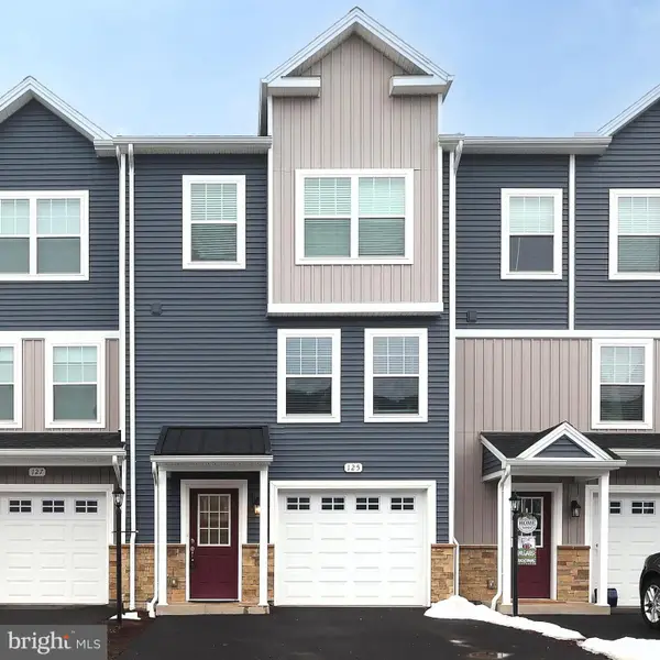 125 Veery Way, PORT MATILDA, PA 16870