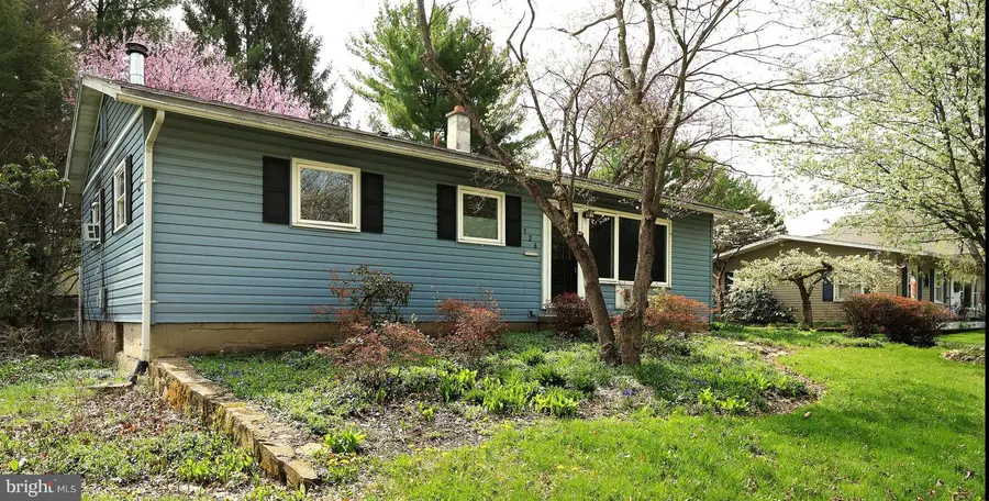 126 W South Hills Ave, State College, PA 16801 - #3