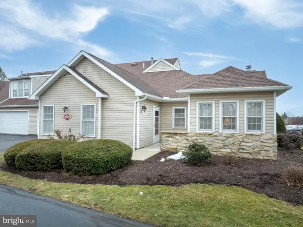 3301 Shellers Bnd #952, STATE COLLEGE, PA 16801