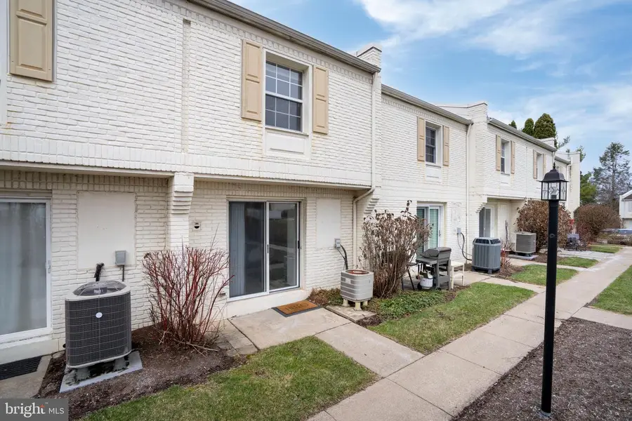 973 Stratford Ct, State College, PA 16801 - #3