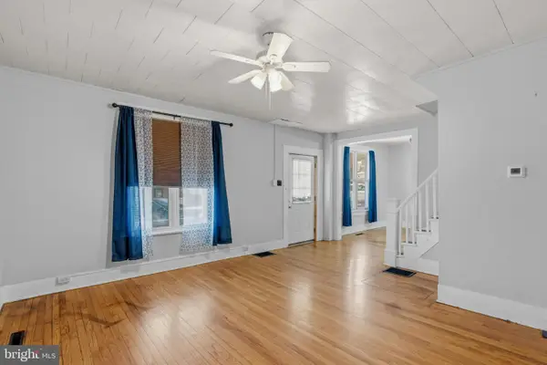 210 N Pennsylvania Ave, CENTRE HALL, PA 16828